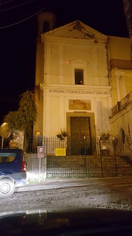 Villino Angela A Sant'Anna Lägenhet Boscotrecase Exteriör bild