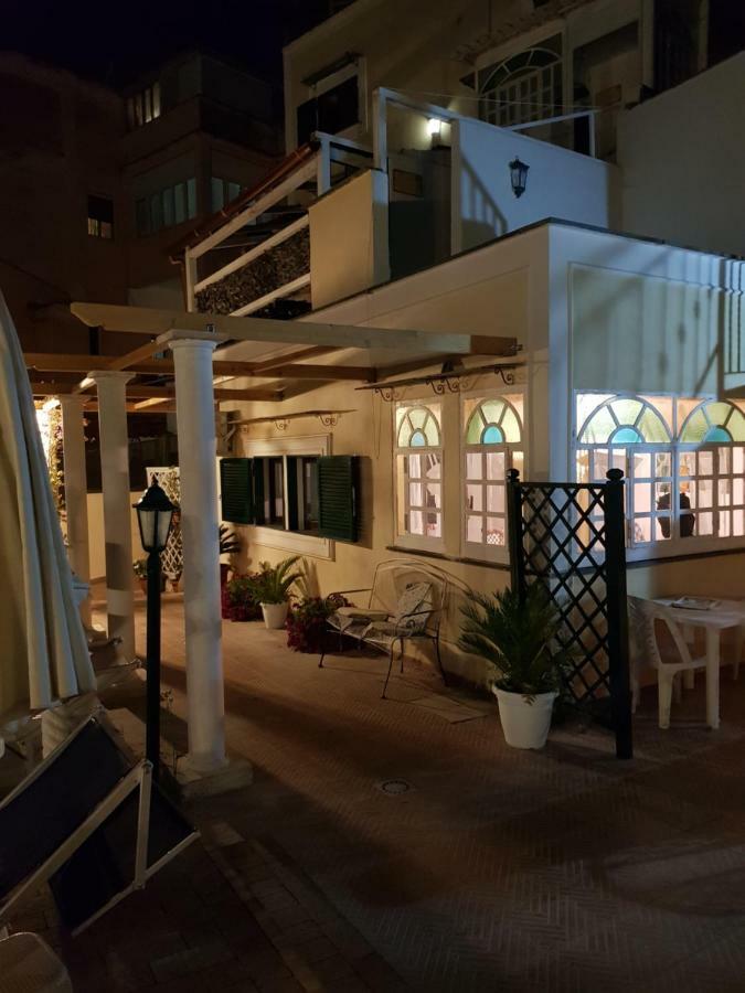 Villino Angela A Sant'Anna Lägenhet Boscotrecase Exteriör bild